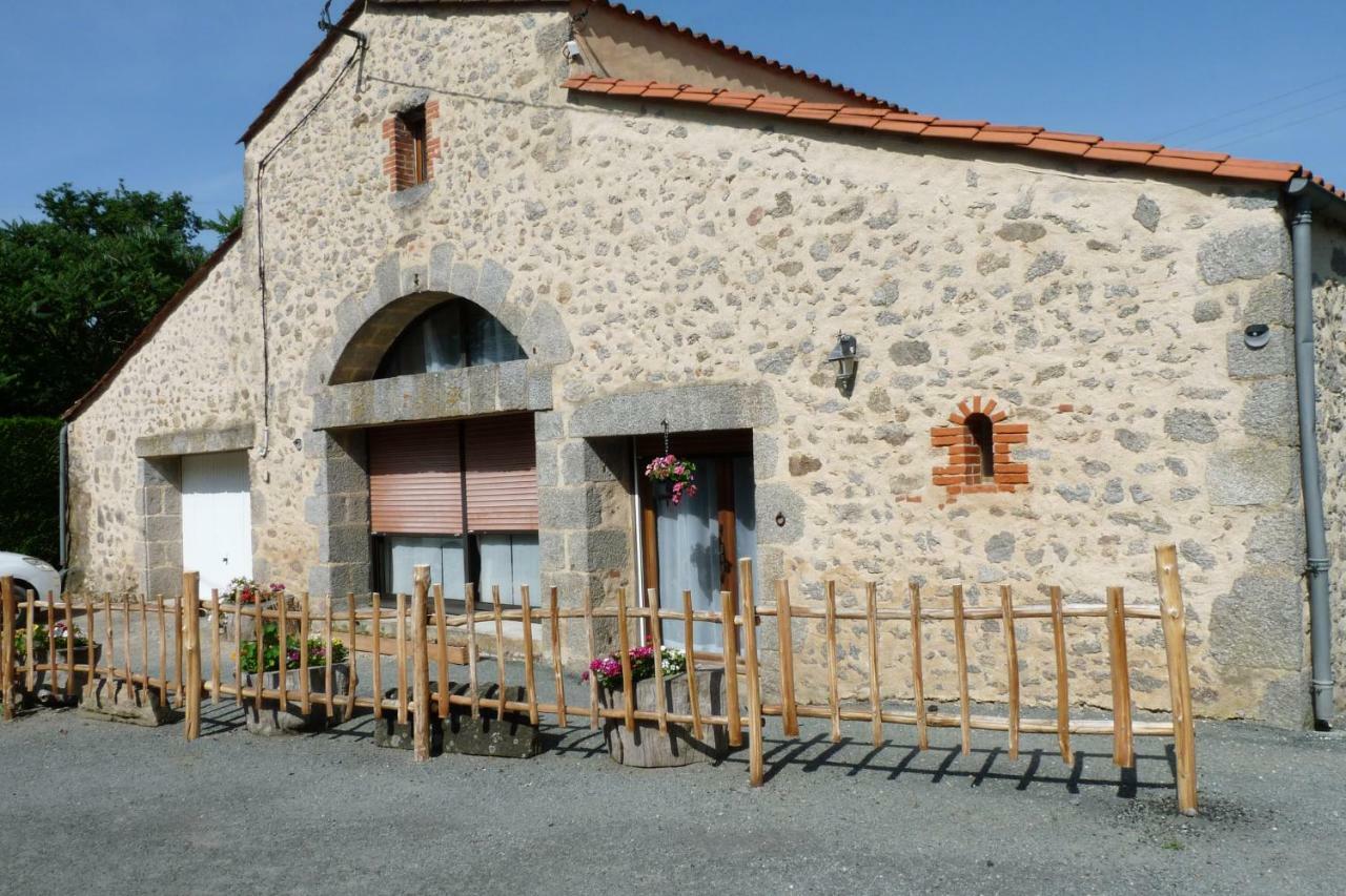 ホテルLa Grange Aux Oiseaux Saint-Mesmin  エクステリア 写真